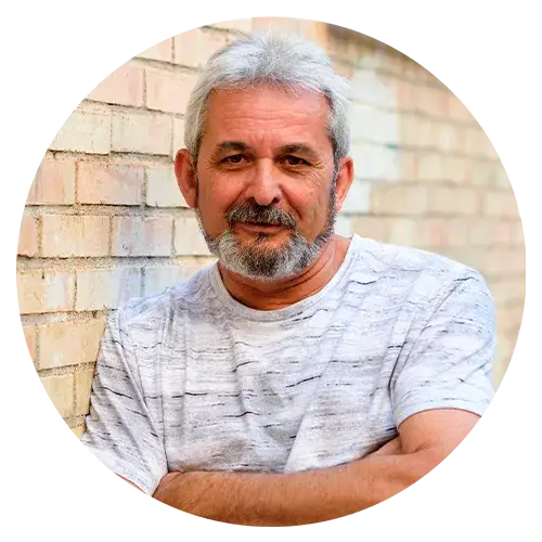 Robert L. - RevaNail Customer